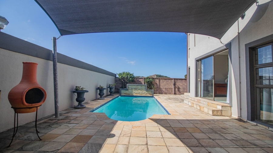 4 Bedroom Property for Sale in Blue Bend Eastern Cape